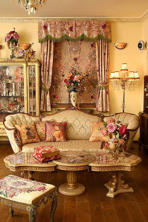 Hipstoric Home - Victorian Living Room