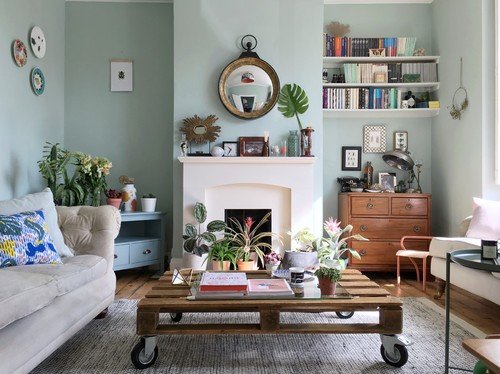 Eclectic Style Small Living Room with Chess Draws