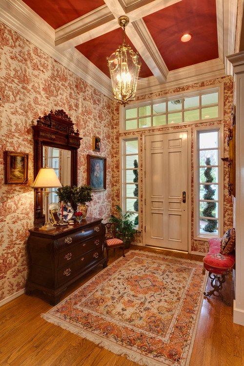 Traditional Style Entryway Mirror